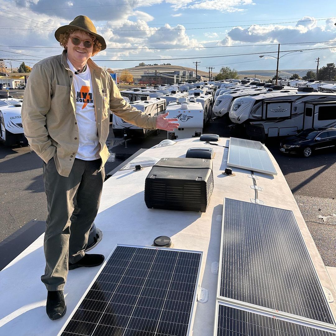 Rich Solar rv & van builds